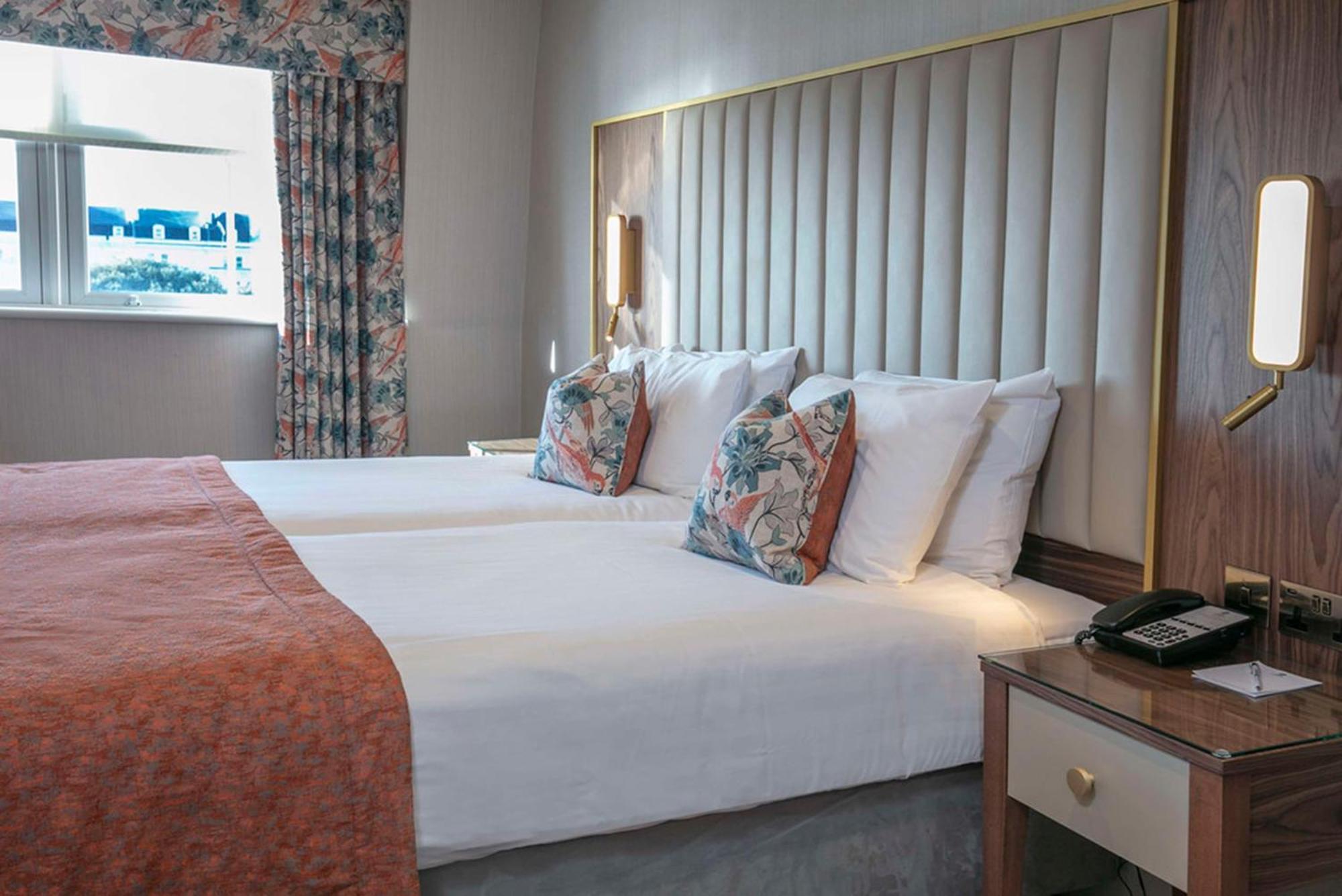 ホテル Voco The Clifton Folkestone By Ihg エクステリア 写真